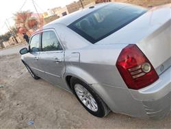 کرایسلەر 300